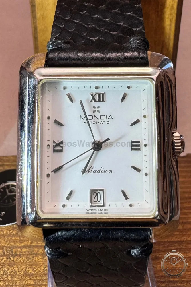 dettaglio quadrante Orologio Mondia Madison Automatico Anni '90