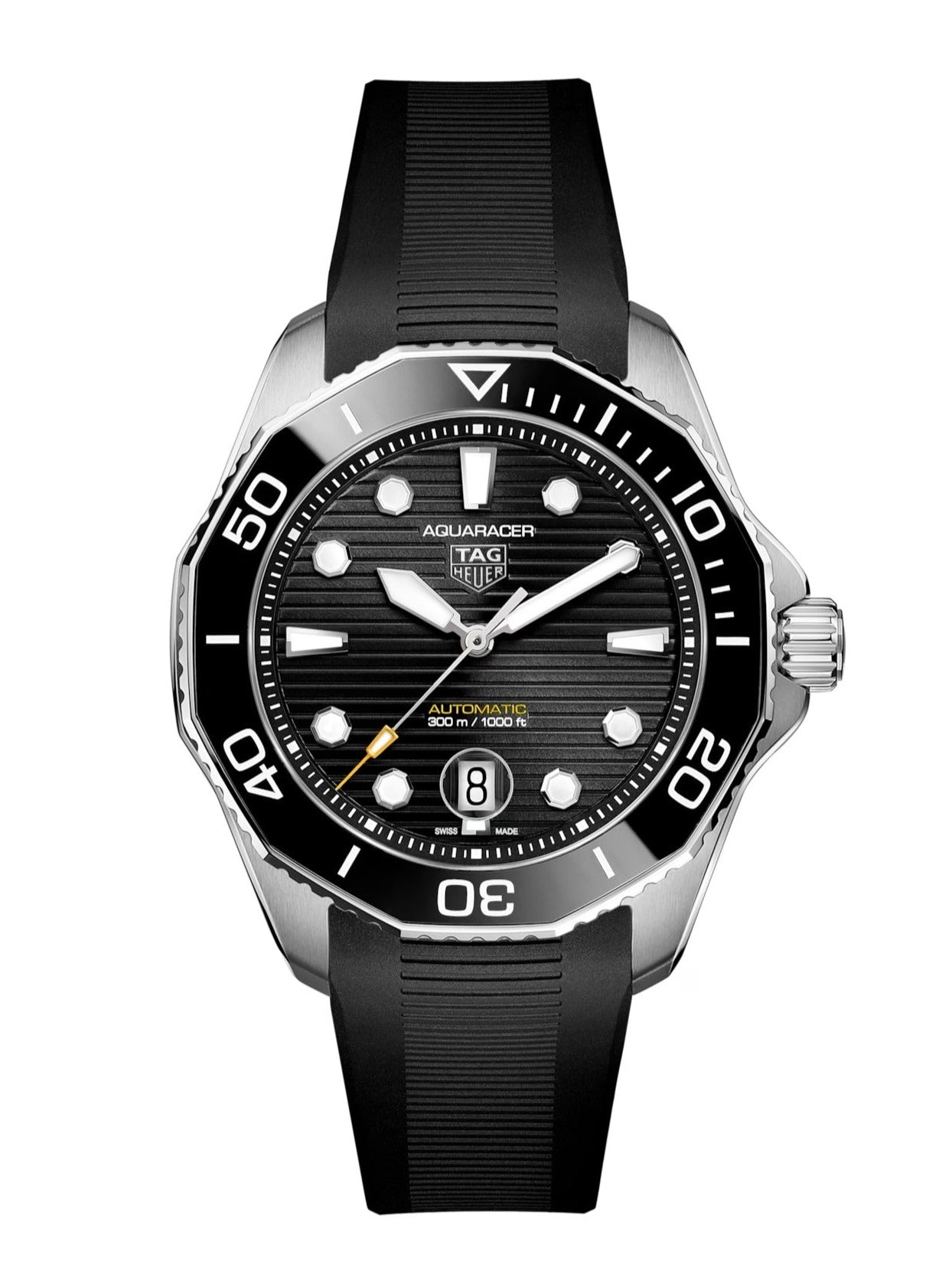 vista frontale TAG Heuer Aquaracer Calibre 5 quadrante nero e cinturino in caucciù