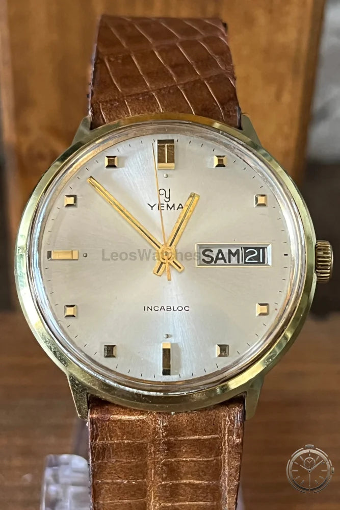 dettaglio quadrante Orologio Yema Incabloc Vintage a carica manuale
