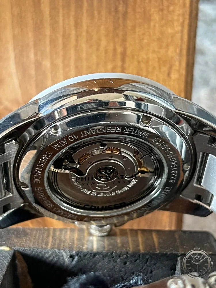 dettaglio corona orologio Philip Watch Cruiser Ceramic
