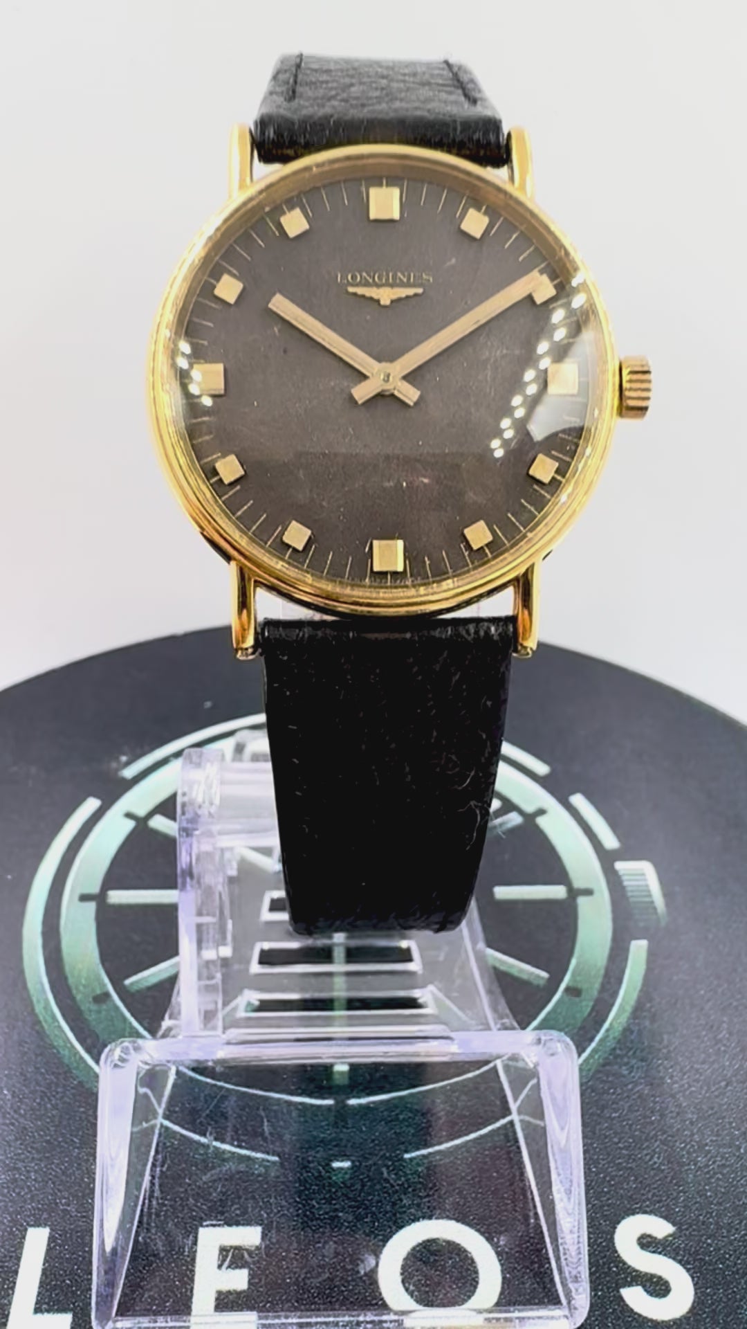 video primo piano orologio Longines Swiss Made anni '60