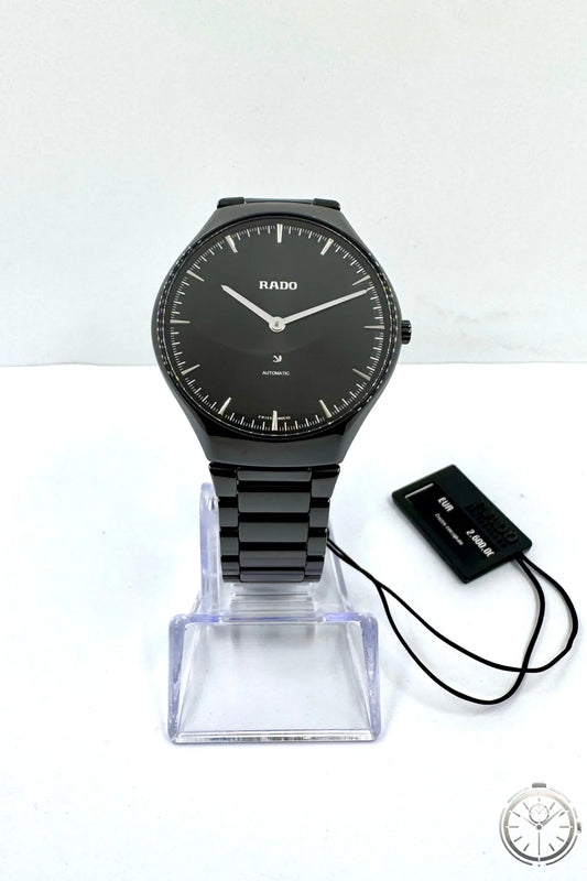 Vista frontale orologio Rado True Thinline Automatic Ceramic