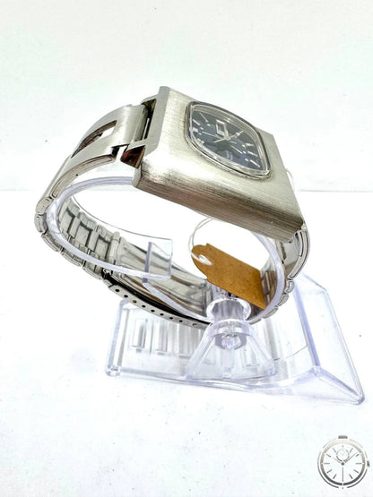 Ricoh Sakura Vintage Automatico — Vista laterale dal basso con struttura bracciale espansione