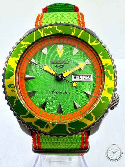 zoom dial orologio Seiko 5 Sports Street Fighter V Limited Edition – Blanka SRPF23