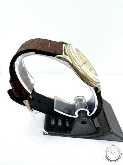 Tissot Ref. 254.855 — Vista laterale destra e corona