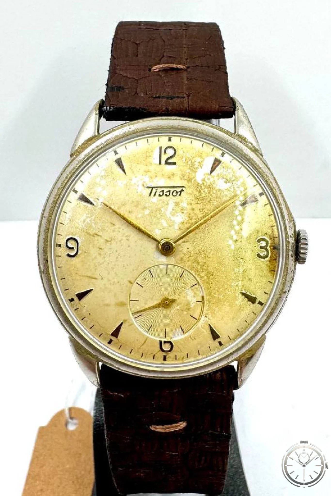 Tissot Ref. 254.855 — Vista frontale quadrante champagne con patina tropicale
