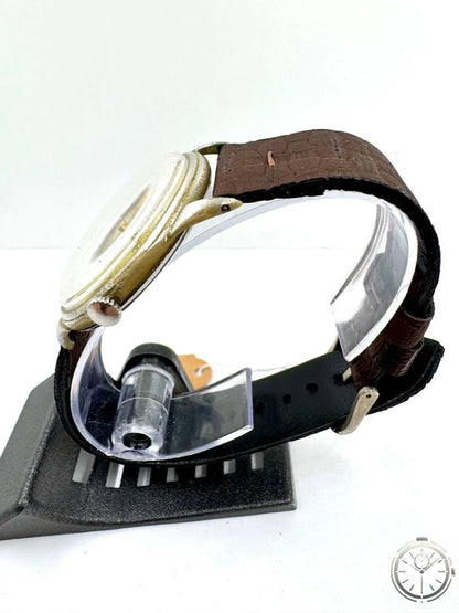Tissot Ref. 254.855 — Vista laterale sinistra e cinturino