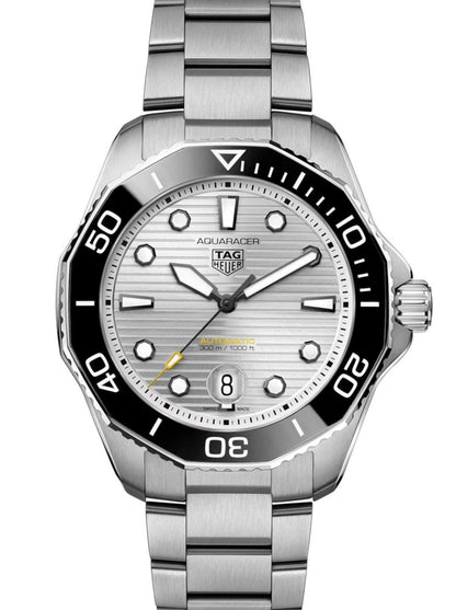 vista frontale TAG Heuer Aquaracer Calibre 5 quadrante grigio