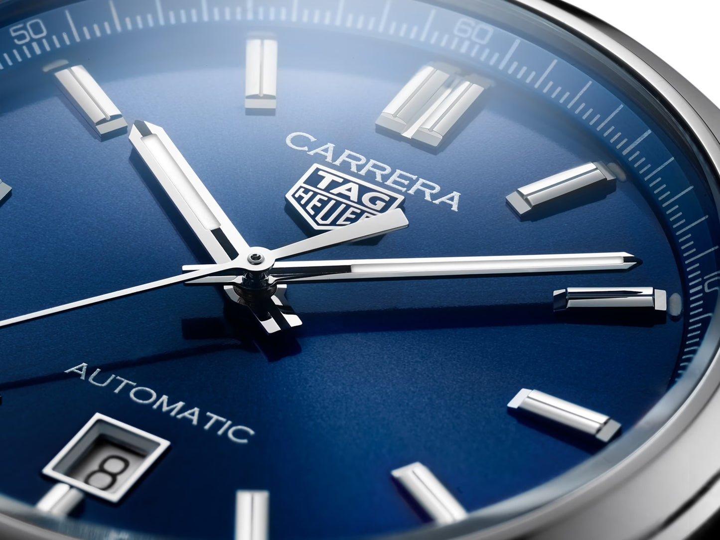 TAG Heuer Carrera Date Calibre 5 dettaglio quadrante blu